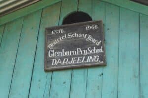 Glenburn Good Fortune First Flush Darjeeling, village school